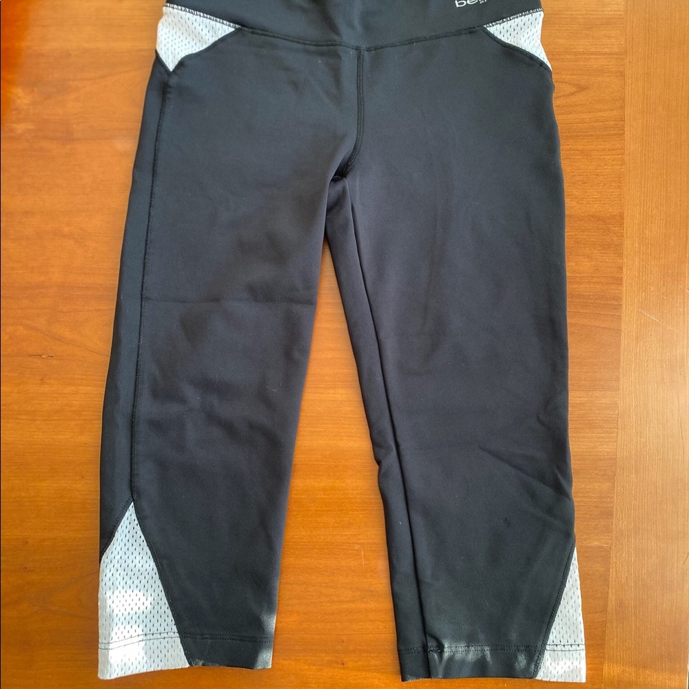BEBE Sport Women’s Athletic Exercise Capri Pants